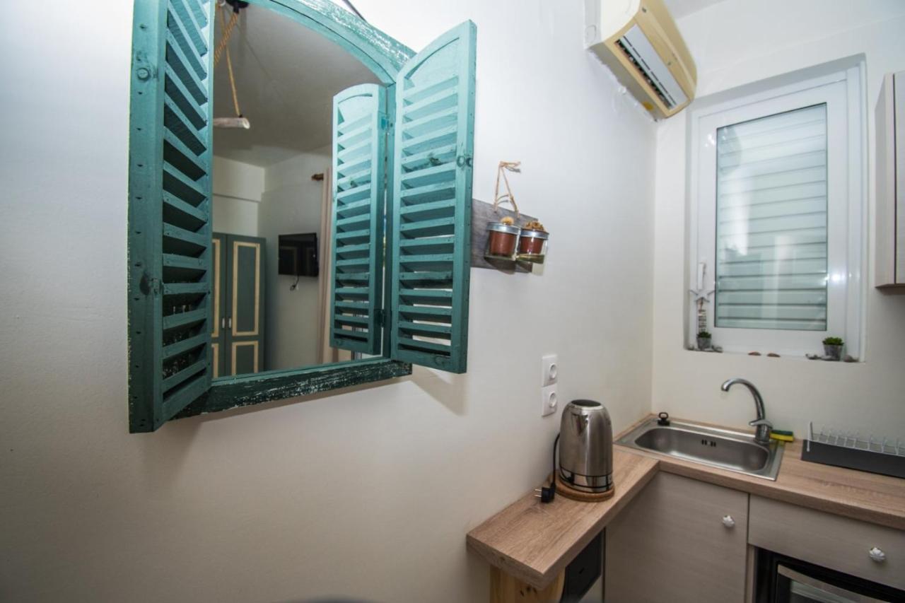Alexandros Aparthotel Poros Town Ngoại thất bức ảnh