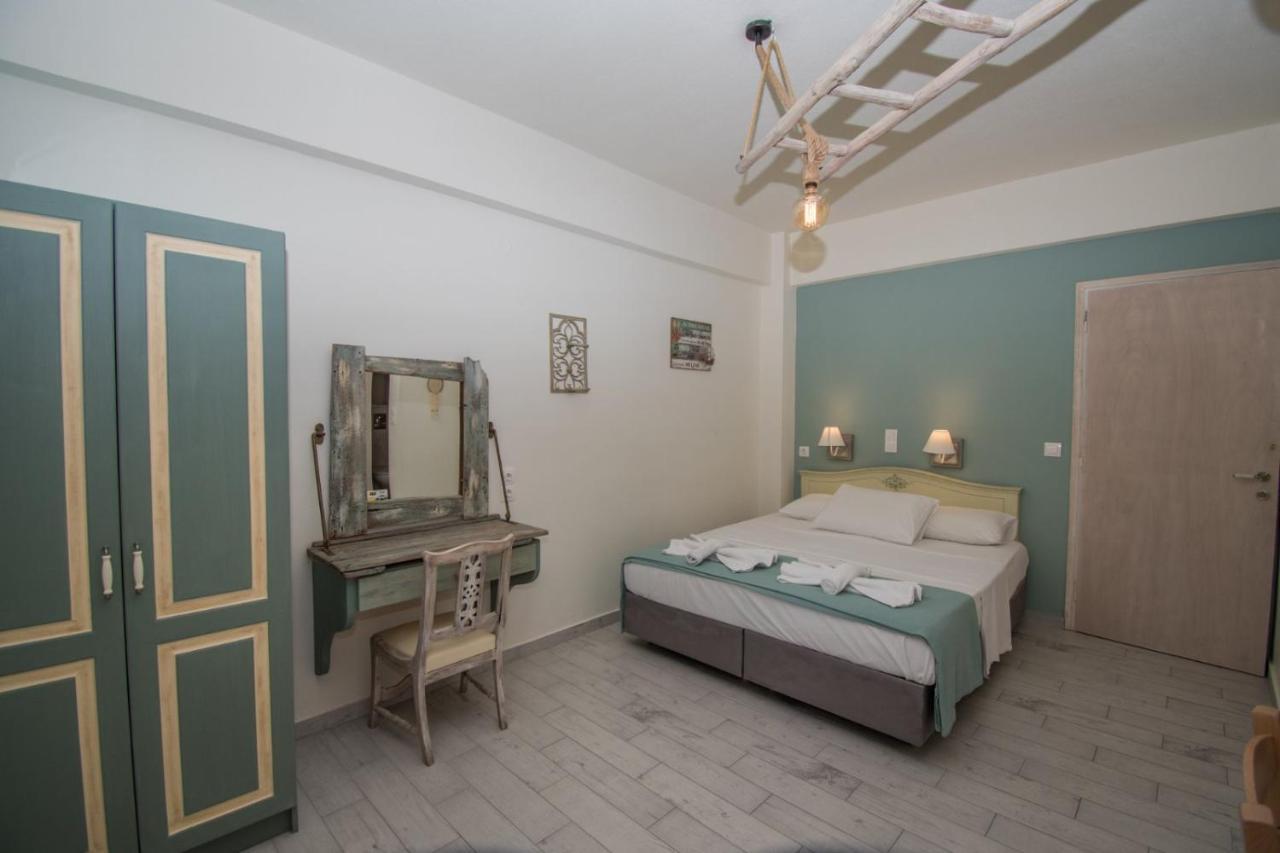 Alexandros Aparthotel Poros Town Ngoại thất bức ảnh