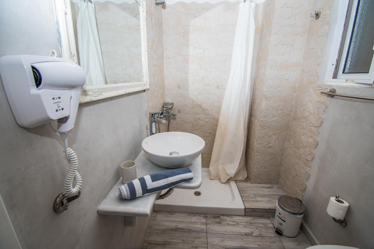 Alexandros Aparthotel Poros Town Phòng bức ảnh