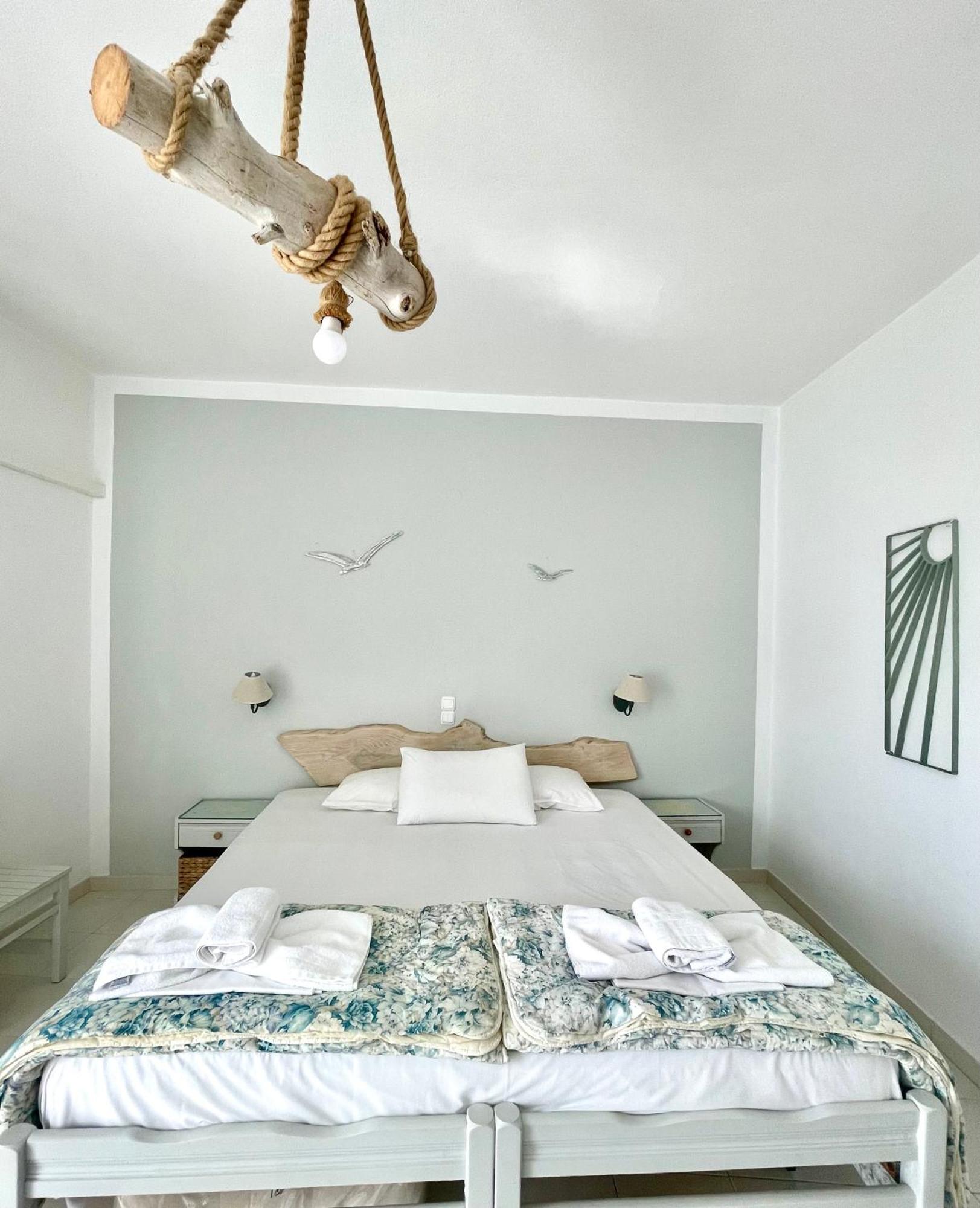 Alexandros Aparthotel Poros Town Ngoại thất bức ảnh